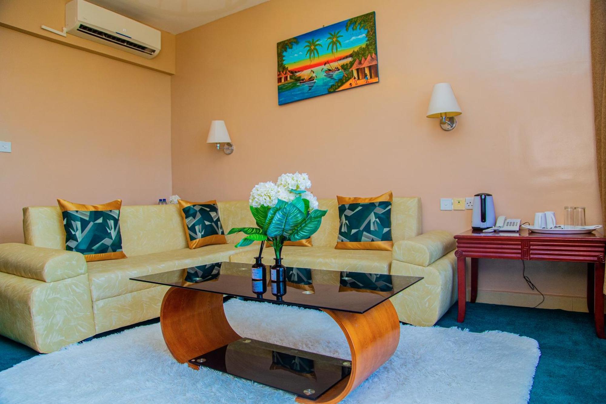 Luwa Evergreen Hotel Mtwara Exterior photo