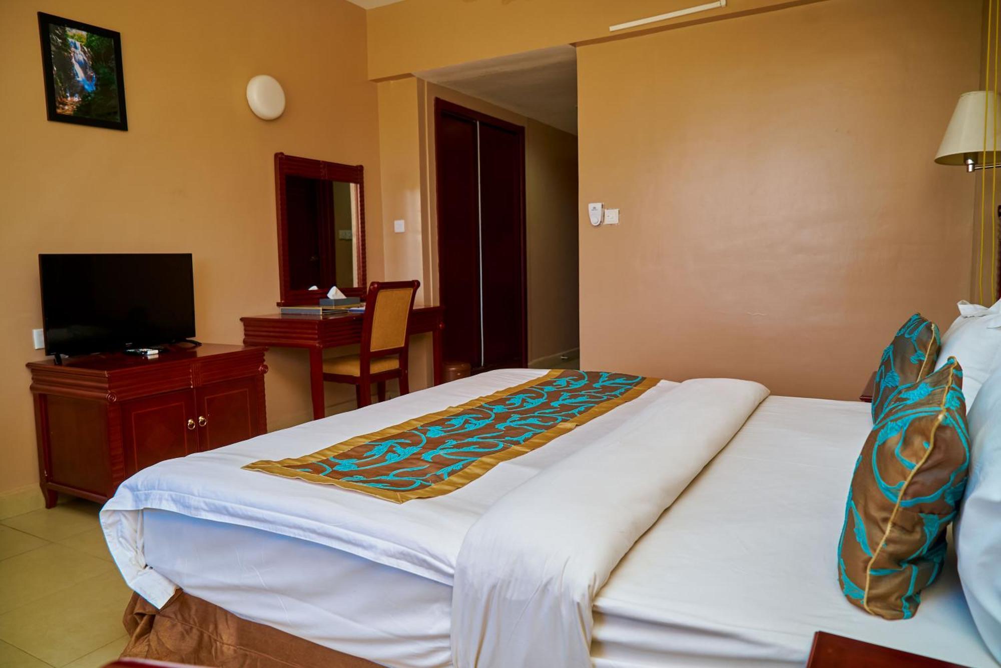 Luwa Evergreen Hotel Mtwara Exterior photo